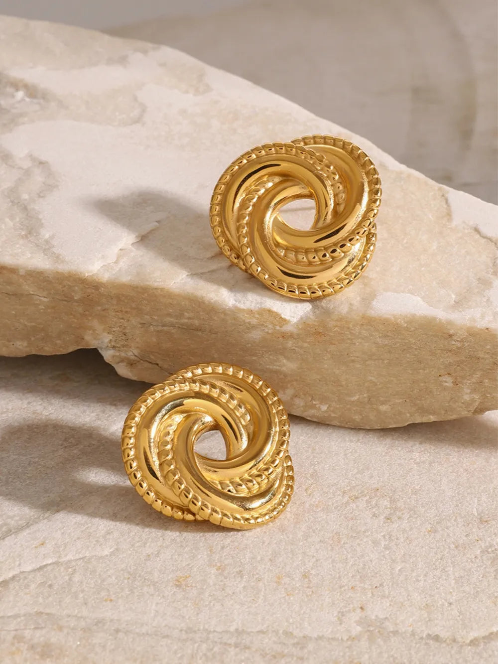 6bfa192b-5998-40c5-821d-976131bb8520-Max