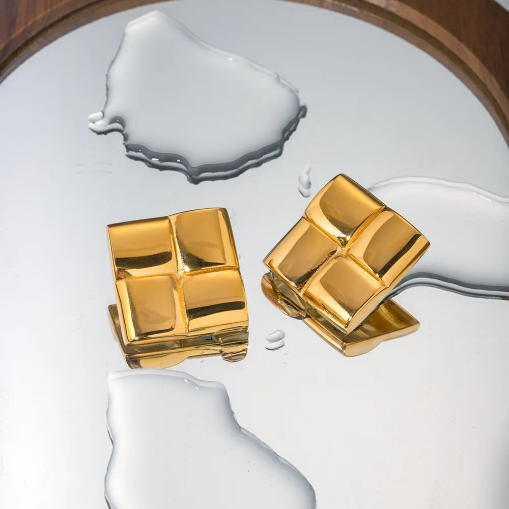 8e2144b6-07d9-4692-b322-68f096f7167f-Max